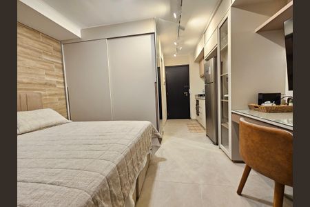 Sala/Quarto de kitnet/studio à venda com 1 quarto, 26m² em Vila Cordeiro, São Paulo