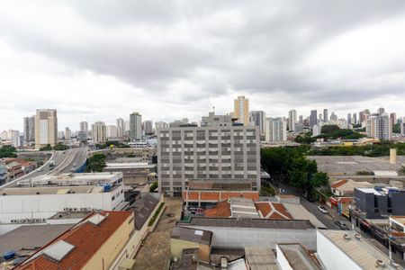 Apartamento à venda com 43m², 2 quartos e 1 vaga Apartamento à venda com 43m², 2 quartos e 1 vagaVaranda e área de serviço - vista