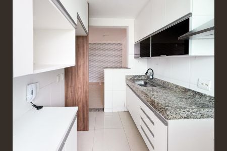 Apartamento à venda com 70m², 3 quartos e 2 vagas Apartamento à venda com 70m², 3 quartos e 2 vagasCozinha