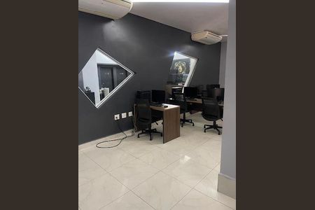 Casa à venda com 8 quartos, 660m² em Chácara Santo Antônio (Zona Sul), São Paulo