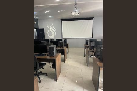 Casa à venda com 8 quartos, 660m² em Chácara Santo Antônio (Zona Sul), São Paulo