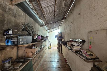 Casa para alugar com 420m², 3 quartos e 4 vagasCorredor Fundos 