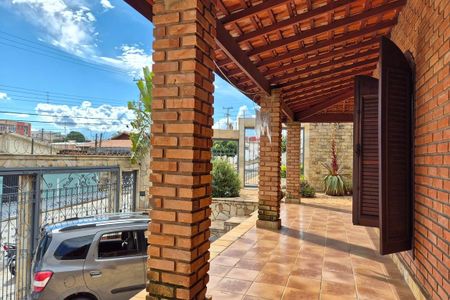 Varanda da Sala  de casa à venda com 3 quartos, 420m² em Jardim do Lago, Campinas