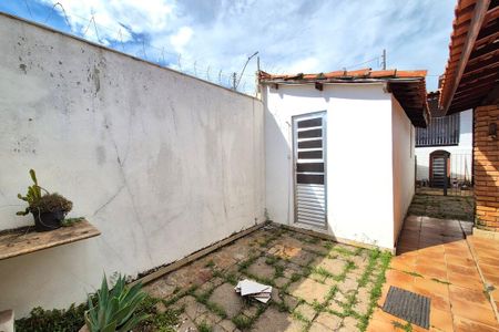 Casa para alugar com 420m², 3 quartos e 4 vagasQuintal 