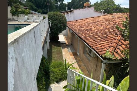Casa à venda com 390m², 4 quartos e sem vaga