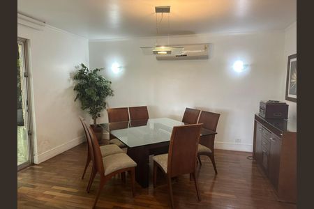 Casa à venda com 4 quartos, 390m² em Brooklin, São Paulo