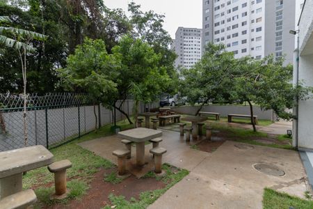 Apartamento para alugar com 45m², 2 quartos e sem vagaÁrea do Salão de Festas - Churrasqueira