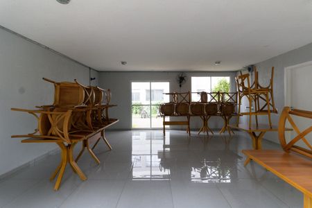 Apartamento para alugar com 45m², 2 quartos e sem vagaSalão de Festas 