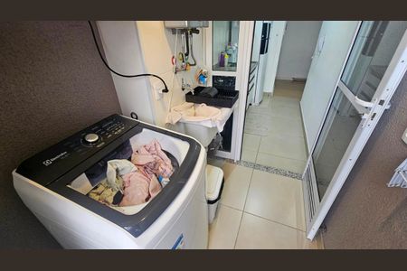 Apartamento à venda com 62m², 3 quartos e 1 vagaÁrea de Serviço