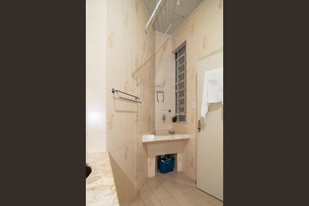 Apartamento para alugar com 80m², 2 quartos e 1 vaga Apartamento para alugar com 80m², 2 quartos e 1 vagaBanheiro Serviço