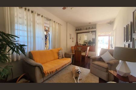 Casa à venda com 3 quartos, 200m² em Engenhoca, Niterói