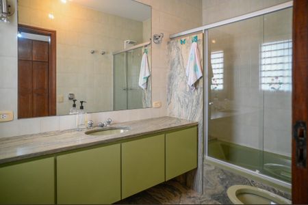 Casa para alugar com 350m², 7 quartos e 6 vagasBanheiro Suíte 4