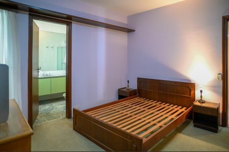 Casa para alugar com 350m², 7 quartos e 6 vagasSuíte 4