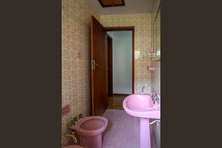 Casa para alugar com 350m², 7 quartos e 6 vagasBanheiro - Casa 2