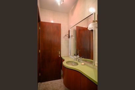 Casa para alugar com 350m², 7 quartos e 6 vagasLavabo