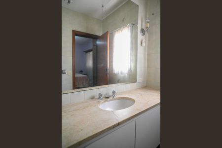 Casa para alugar com 350m², 7 quartos e 6 vagasBanheiro Suíte 3