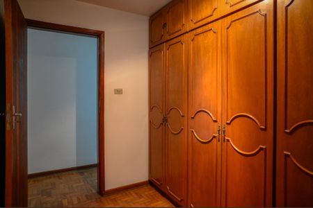 Casa para alugar com 350m², 7 quartos e 6 vagasQuarto 2 - Casa 2