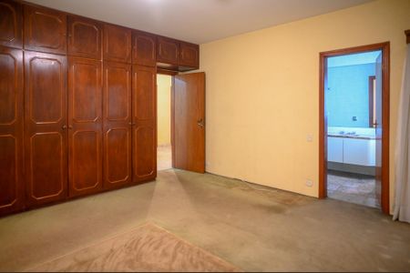 Casa para alugar com 350m², 7 quartos e 6 vagasSuíte