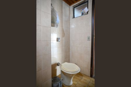 Casa para alugar com 350m², 7 quartos e 6 vagasLavabo de Serviço