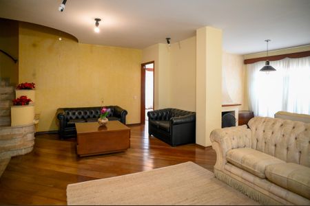 Sala de casa para alugar com 7 quartos, 350m² em Jardim da Saúde, São Paulo