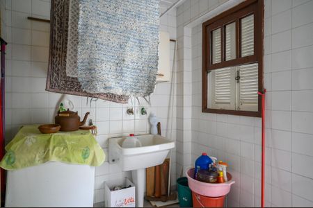 Casa para alugar com 350m², 7 quartos e 6 vagasÁrea de Serviço - Casa 2