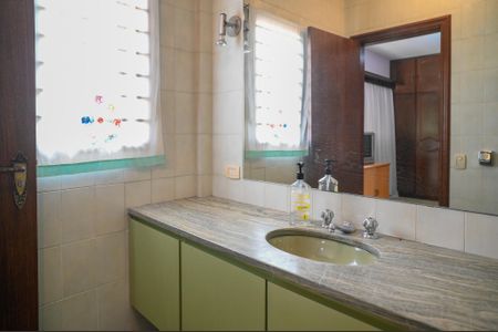 Casa para alugar com 350m², 7 quartos e 6 vagasBanheiro Suíte 4