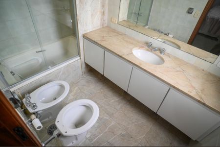 Casa para alugar com 350m², 7 quartos e 6 vagasBanheiro Suíte 3