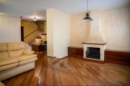 Casa para alugar com 350m², 7 quartos e 6 vagasSala