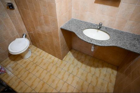 Casa para alugar com 350m², 7 quartos e 6 vagasBanheiro Área comum