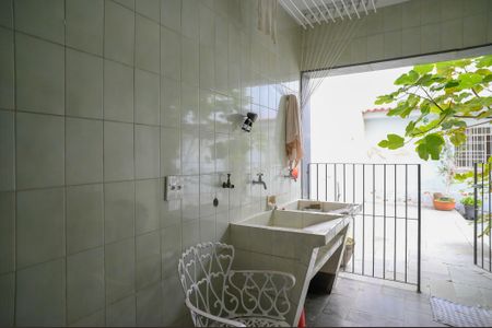 Casa para alugar com 350m², 7 quartos e 6 vagasÁrea de Serviço