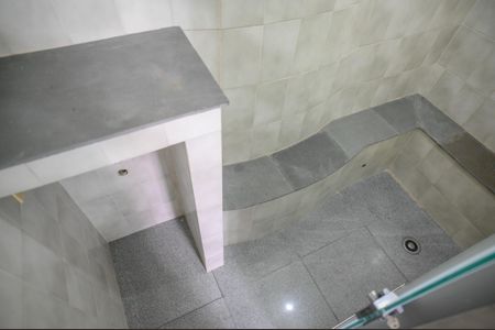 Casa para alugar com 350m², 7 quartos e 6 vagasBanheiro Suíte 2