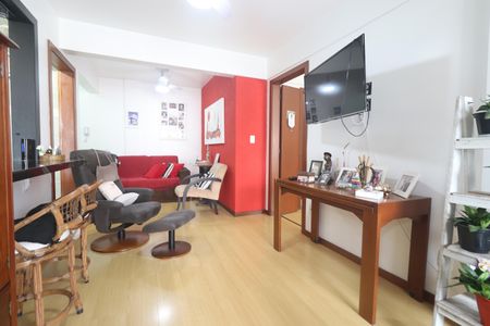 Sala de apartamento à venda com 1 quarto, 60m² em Vila Rosa, Novo Hamburgo