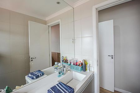 Apartamento à venda com 65m², 2 quartos e 2 vagasBanheiro da Suíte