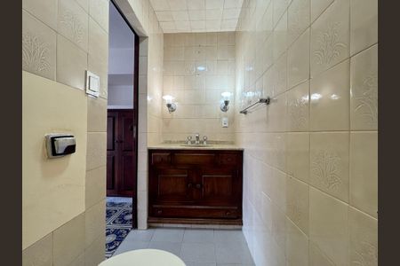 Apartamento para alugar com 153m², 2 quartos e sem vagaSuíte 2 - banheiro