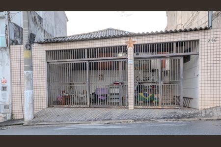 Casa para alugar com 155m², 3 quartos e 3 vagasFachada