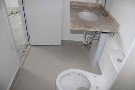 Apartamento à venda com 75m², 2 quartos e 1 vagaBanheiro da Suíte
