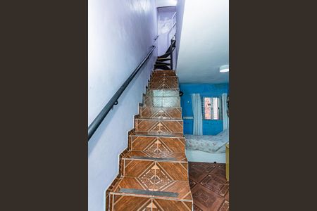 Casa à venda com 130m², 2 quartos e sem vagaEscada