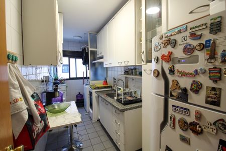 Apartamento à venda com 55m², 2 quartos e 1 vaga Apartamento à venda com 55m², 2 quartos e 1 vagaCozinha