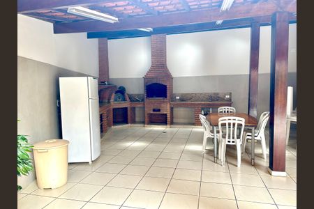 Apartamento à venda com 70m², 2 quartos e 1 vagaÁrea comum - Churrasqueira