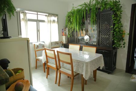 Casa à venda com 229m², 3 quartos e 4 vagasCopa/Cozinha 