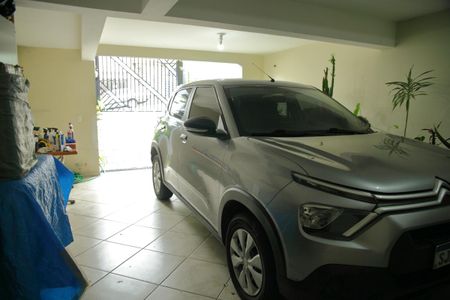 Casa à venda com 229m², 3 quartos e 4 vagasGaragem 