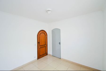 Sala de casa para alugar com 1 quarto, 429m² em Jardim Santa Mena, Guarulhos