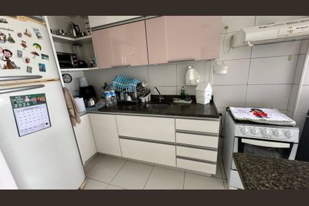 Apartamento à venda com 65m², 2 quartos e 2 vagasCozinha