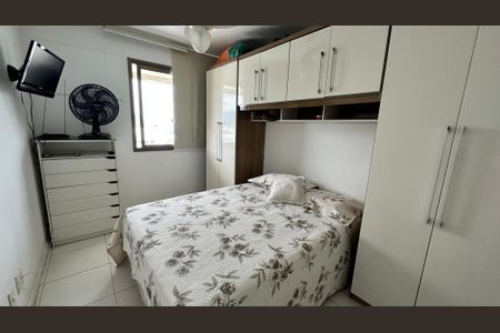 Apartamento à venda com 65m², 2 quartos e 2 vagasQuarto 2