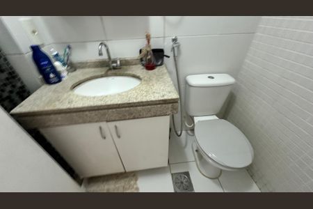 Apartamento à venda com 65m², 2 quartos e 2 vagasBanheiro