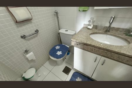 Apartamento à venda com 65m², 2 quartos e 2 vagasBanheiro do Quarto 2