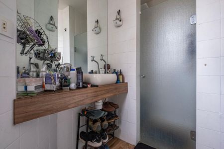 Banheiro de apartamento à venda com 1 quarto, 71m² em Jardim Paulista, São Paulo