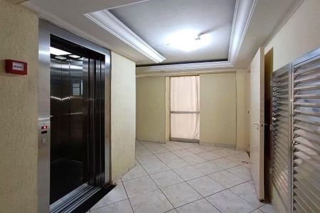 Apartamento à venda com 64m², 3 quartos e 1 vaga Apartamento à venda com 64m², 3 quartos e 1 vagaHall de entrada