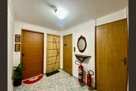 Apartamento à venda com 64m², 3 quartos e 1 vaga Apartamento à venda com 64m², 3 quartos e 1 vagaHall de entrada