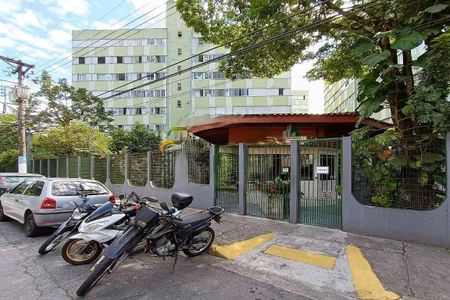 Apartamento à venda com 64m², 3 quartos e 1 vaga Apartamento à venda com 64m², 3 quartos e 1 vagaFachada